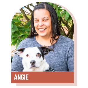 Angie, a Manager who is part of the Lynnwood Animal Hospital Leadership Team